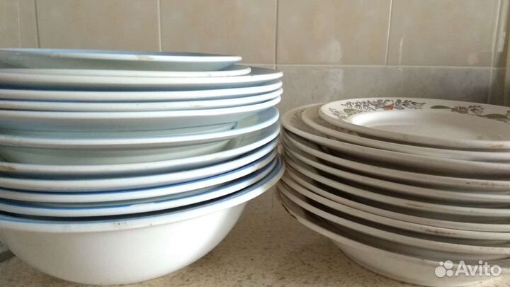 Тарелки, салатники, селёдочницы, супница