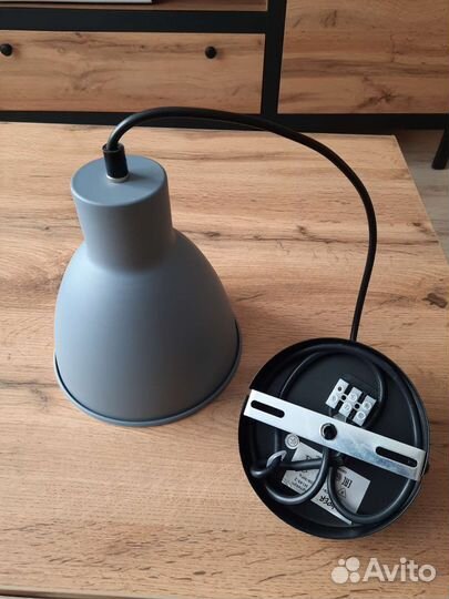 Продаю подвесные светильники