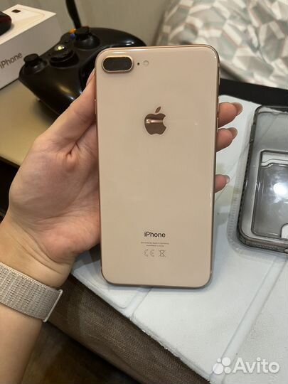 iPhone 8 Plus, 64 ГБ
