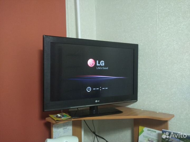 Телевизор бу LG