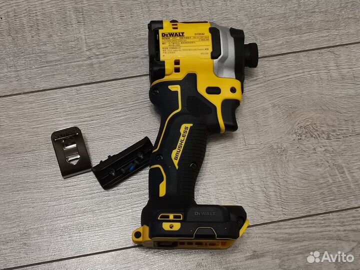 Импакт Dewalt dcf850