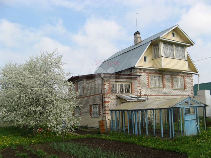 Дом 159 м² на участке 20 сот.