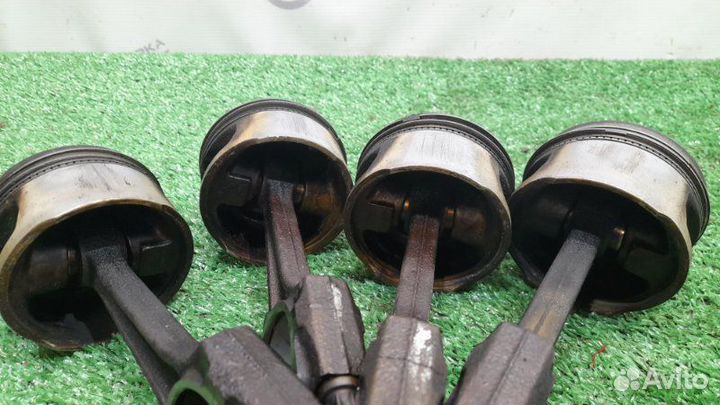 Поршень с шатуном Opel Astra G 1.6 X16SZR 1998