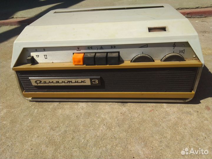 Магнитофон романтик 3