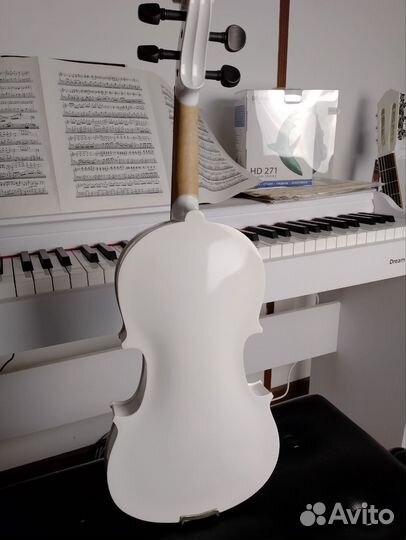 Новый скрипичный комплект 3/4 белый