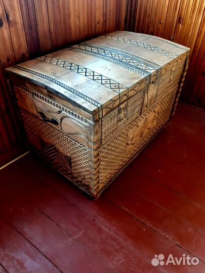 Сундук деревянный большой