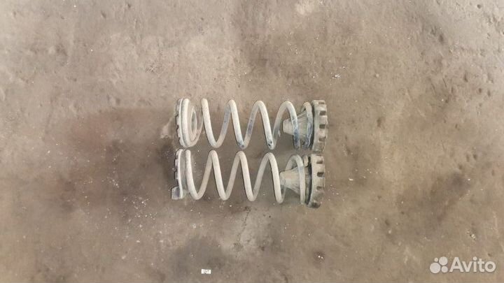 Пружина задняя Infiniti G25 V36 VQ25HR 2010-2014