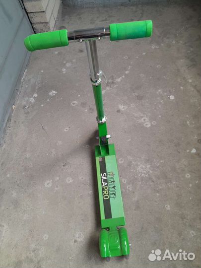 Самокат детский трехколесный