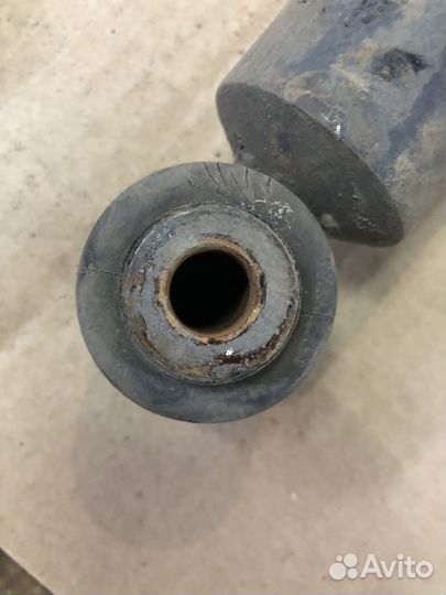 Задние стойки Peugeot 207