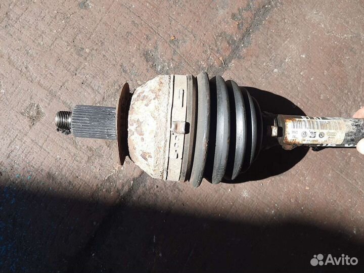 Привод левый Вольксваген Поло 2014 1.6 МКПП