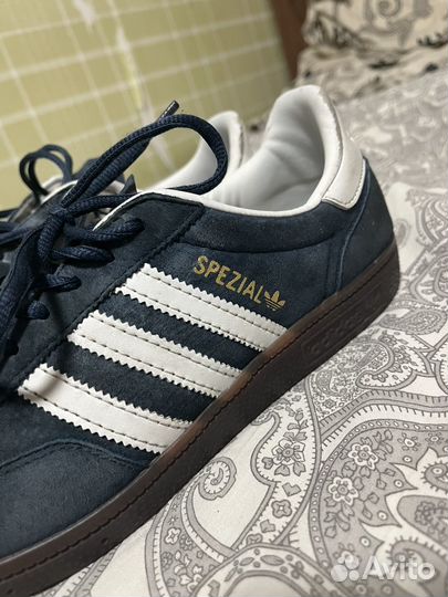 Кроссовки adidas spezial