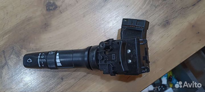 Переключатель дворника на solaris