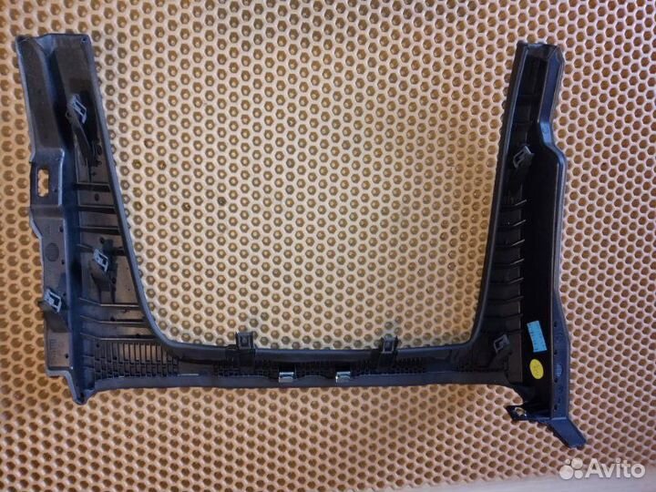 Накладка на торпедо Audi A8 D4 long 4.2 cdra 2011