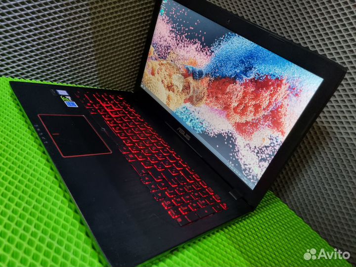Ноутбук Asus i5 7300/8Gb/SSD/GTX 1050