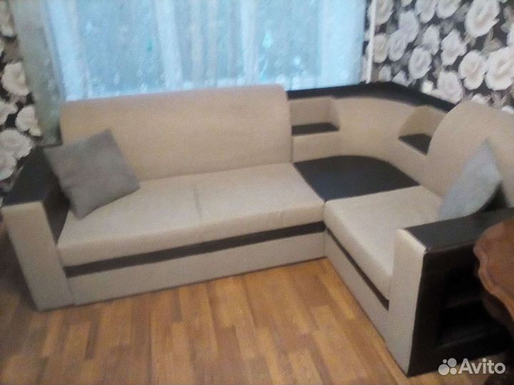 Диван угловой
