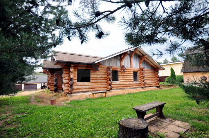 Дом 244 м² на участке 21 сот.