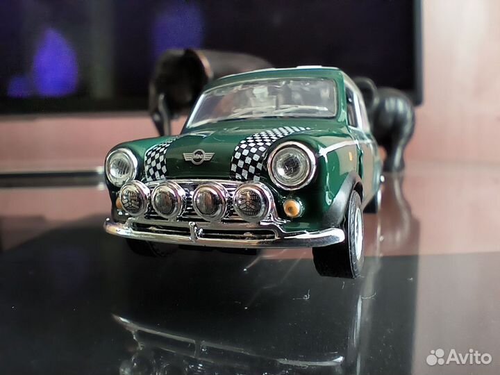 Mini Cooper 1:43 Cararama