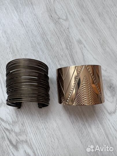 Браслеты разные