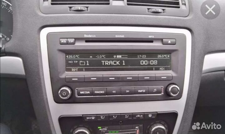 Штатная магнитола на skoda octavia a5