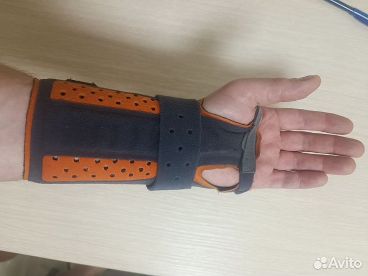 Ортез на лучезапястный сустав