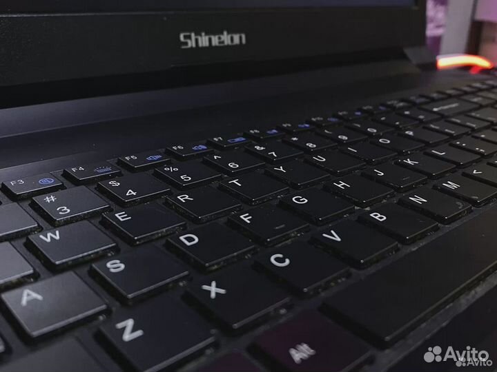 Игровой ноутбук i5/16/512/1050 4GB