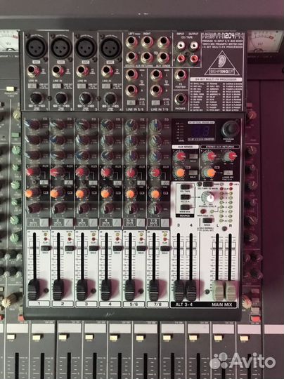 Микшерный пульт Xenyx 1204FX