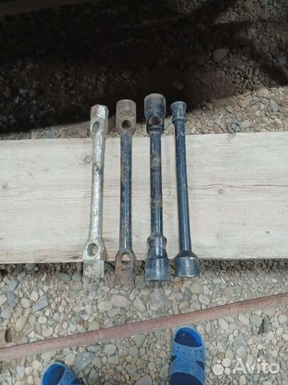 Баллонный ключ на газель