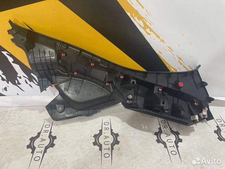 Обшивка салона задняя левая LH Lexus Rx F-Sport