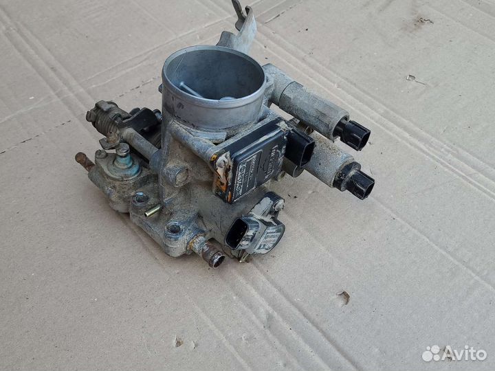 Дроссельная заслонка Nissan Almera n15