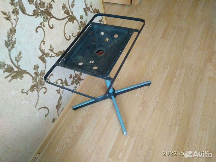 Подставка для телевизора