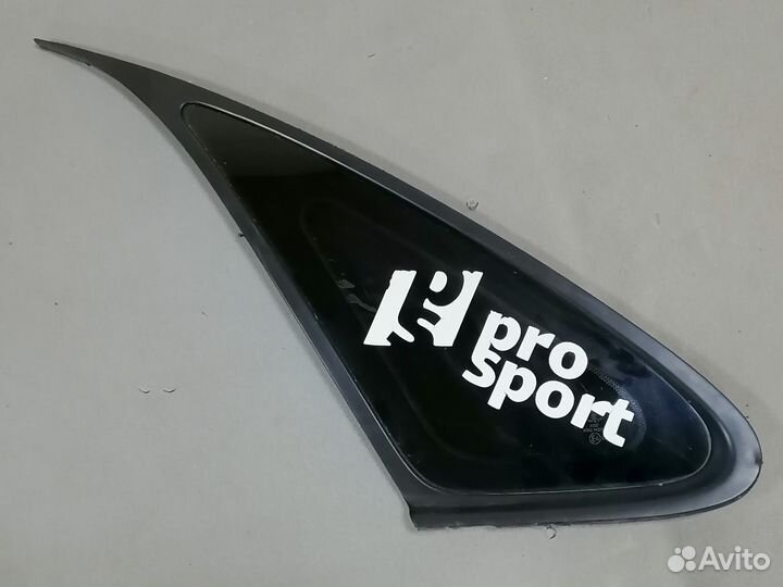 Стекло кузовное боковое левое Mazda 626 GF 1998