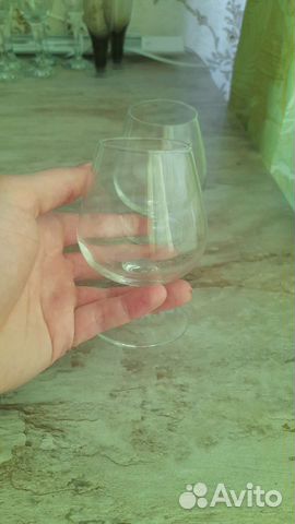 Стакан на ножке