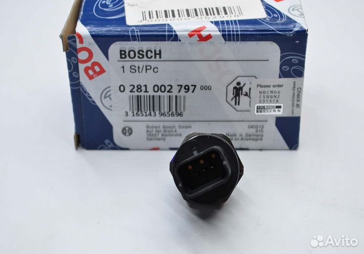 Б/У Датчик в рампе Bosch 0281002797 0281002797