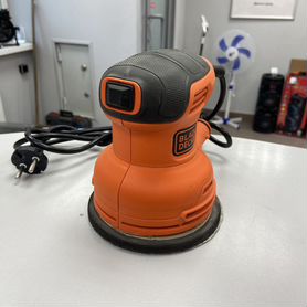 Эксцентриковая шлифмашина Black+Decker BEW210