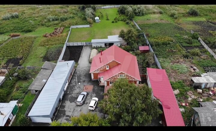 Коттедж 194,5 м² на участке 50 сот.