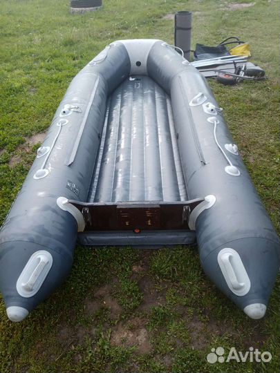 Продаётся лодка аква 3400