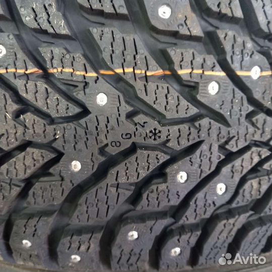 Nokian Tyres Hakkapeliitta 9 225/55 R17 101