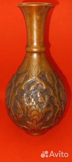 Старинный графин,медь резьба штихелем,19век