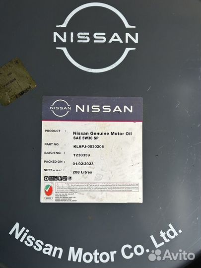 Моторное масло Nissan Genuine Motor Oil 5W-30