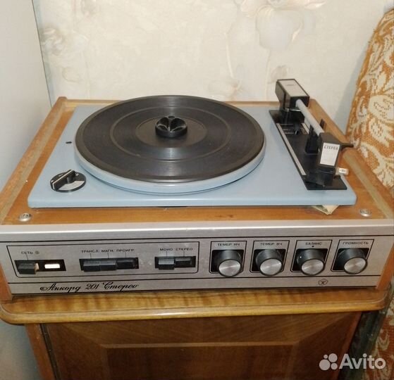 Проигрыватель винила Аккорд 201