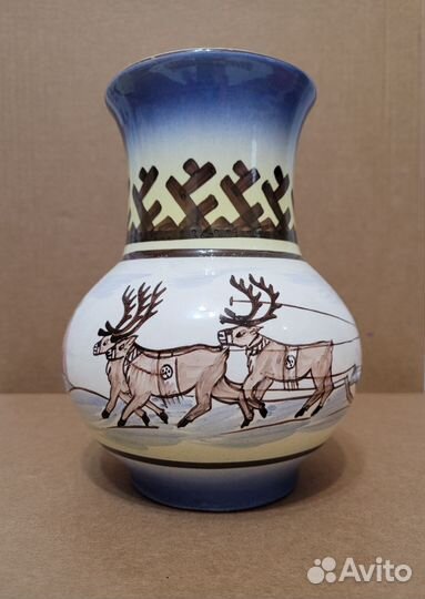 Вазы декоративные