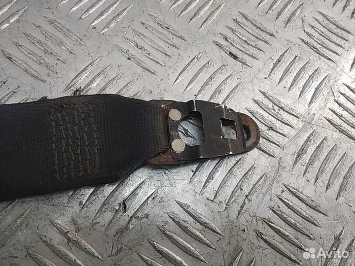 Ремень безопасности с пиропатроном Volkswagen Toua