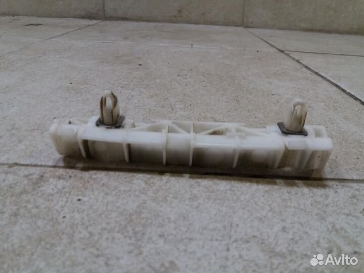 Кронштейн заднего бампера левый Mitsubishi Outland