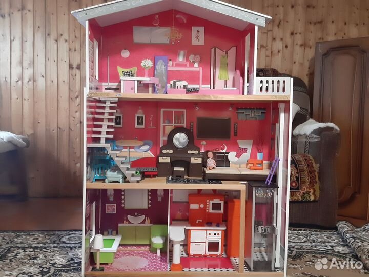 Домик кукольный