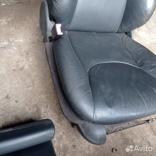 Сиденья задняя Mercedes-Benz S W220