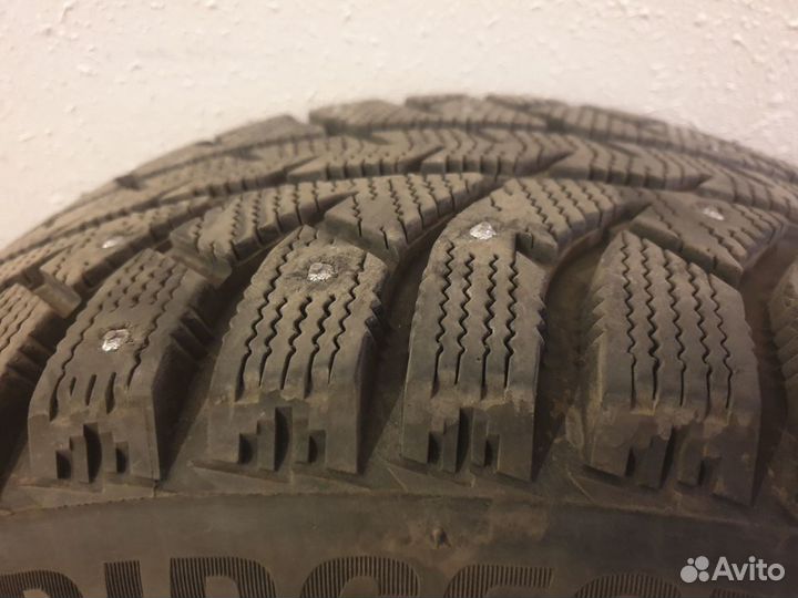 Bridgestone Ice Cruiser 7000S 205/50 R17 93