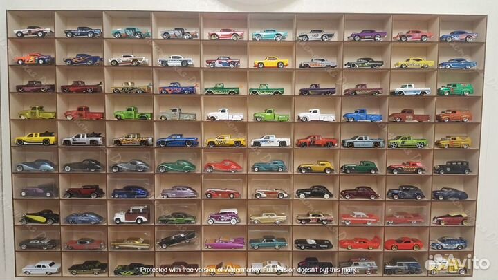 Полка, гараж, стеллаж для 100 машинок Хот Вилс