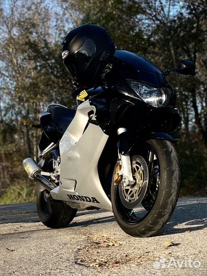 Honda CBR600F4