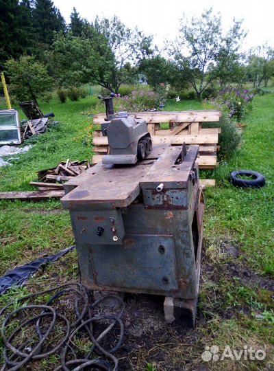 Деревообрабатывающий станок