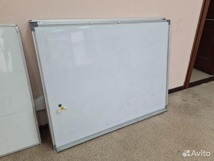 Магнитно маркерная доска